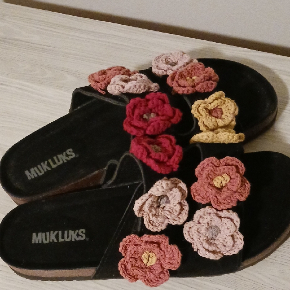 Muk Luks Black Sandals with Colorful Crochet Flowers - Picture 4 of 9